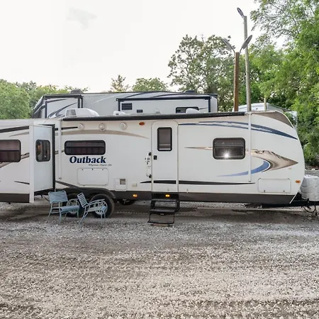 Wildwood Camper: Grill Firepit Pets Ok Vila